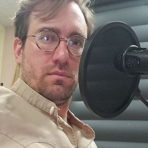 Meet your Posher, Derrick